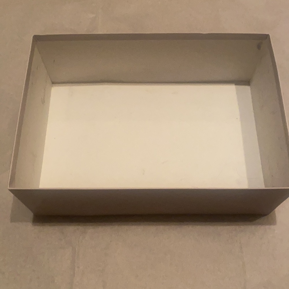 Jimmy Choo Box - Picture 2 of 4